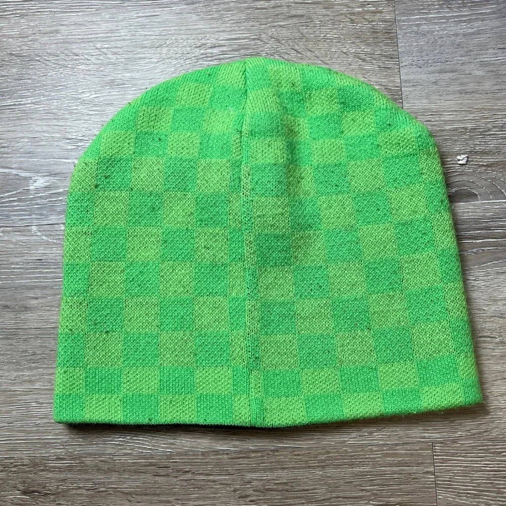 Jinx Minecraft Creeper Beanie Unisex OS Green Checkered Pixel Gamer Knit Hat